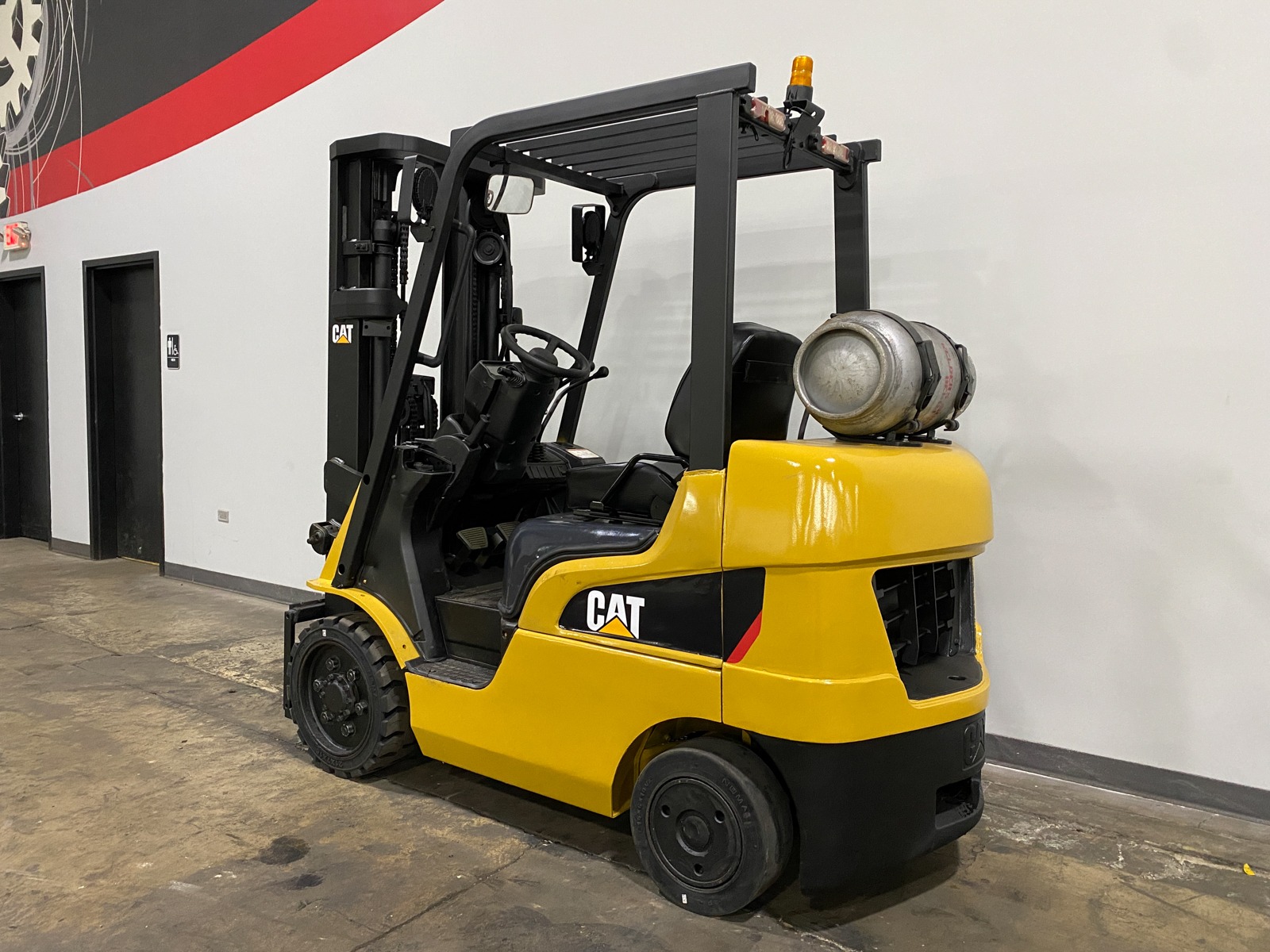 Used 2013 CATERPILLAR C5000  | Cary, IL