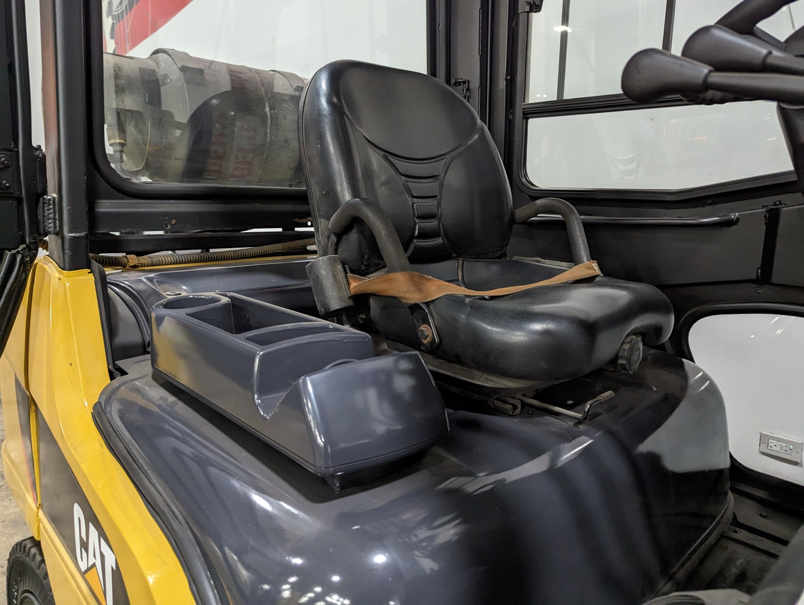 Used 2018 CATERPILLAR GP28N  | Cary, IL