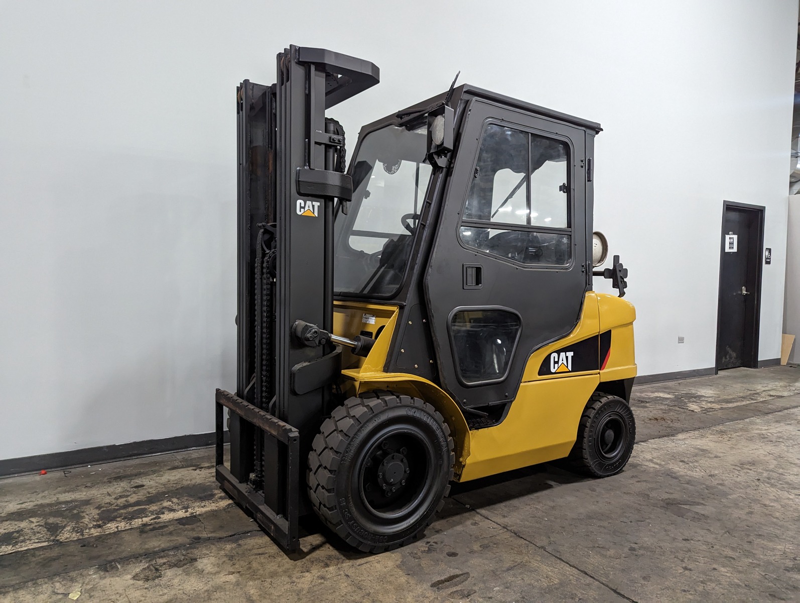 Used 2018 CATERPILLAR GP28N  | Cary, IL