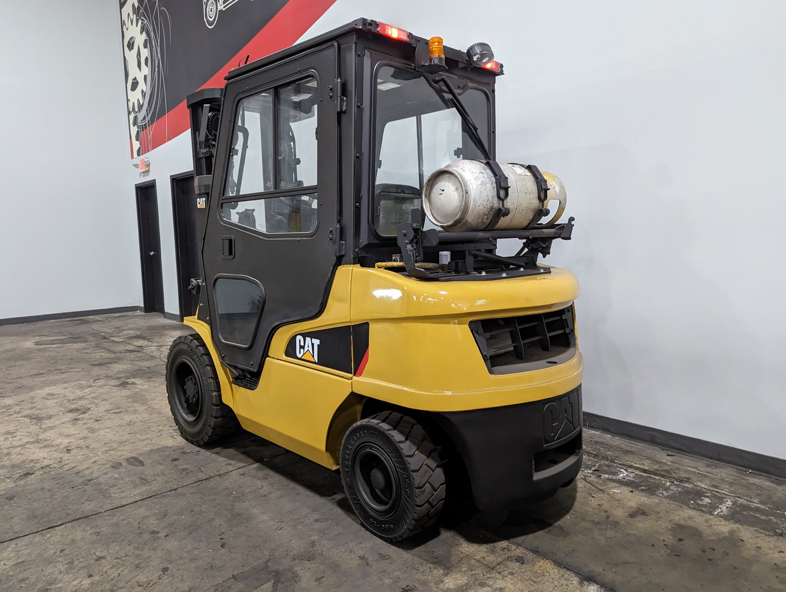 Used 2018 CATERPILLAR GP28N  | Cary, IL