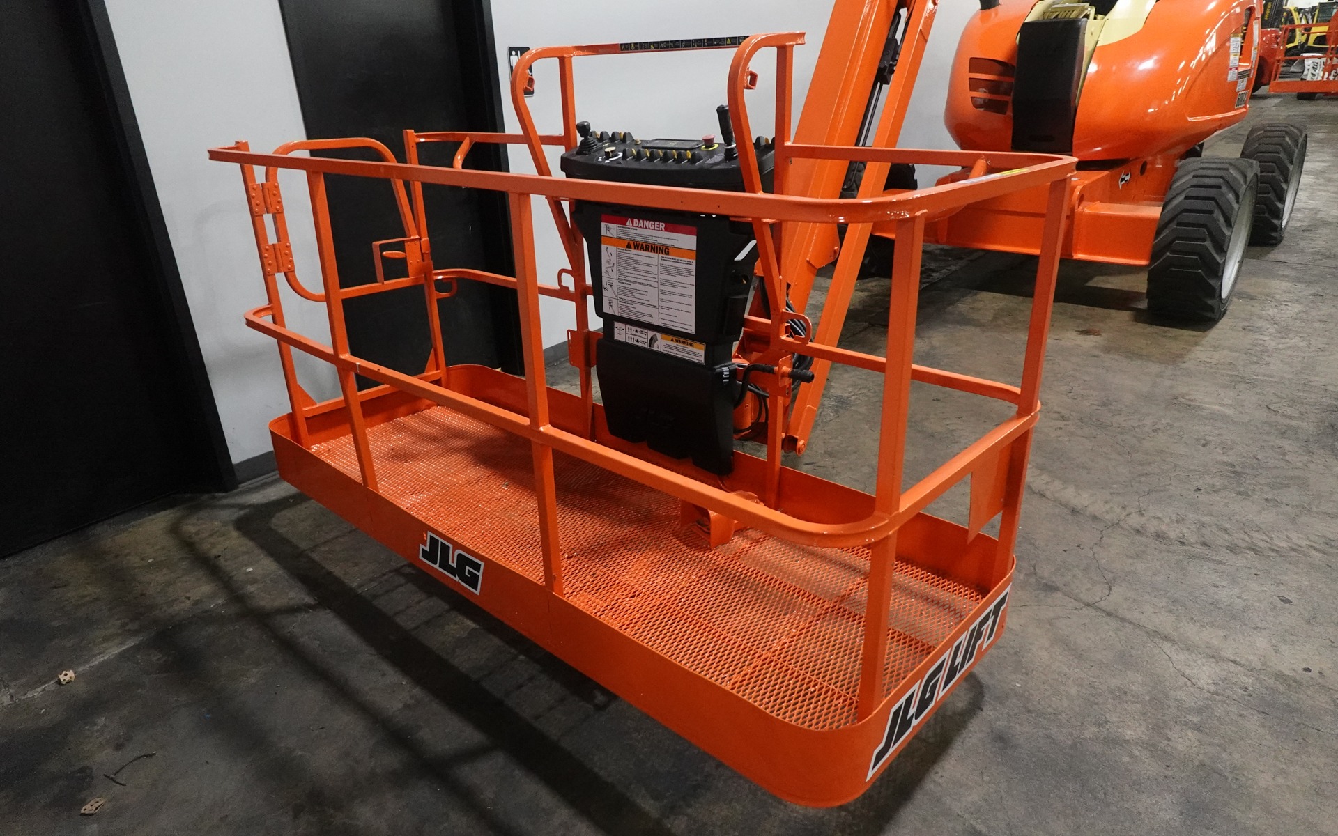 Used 2014 JLG 600AJ  | Cary, IL