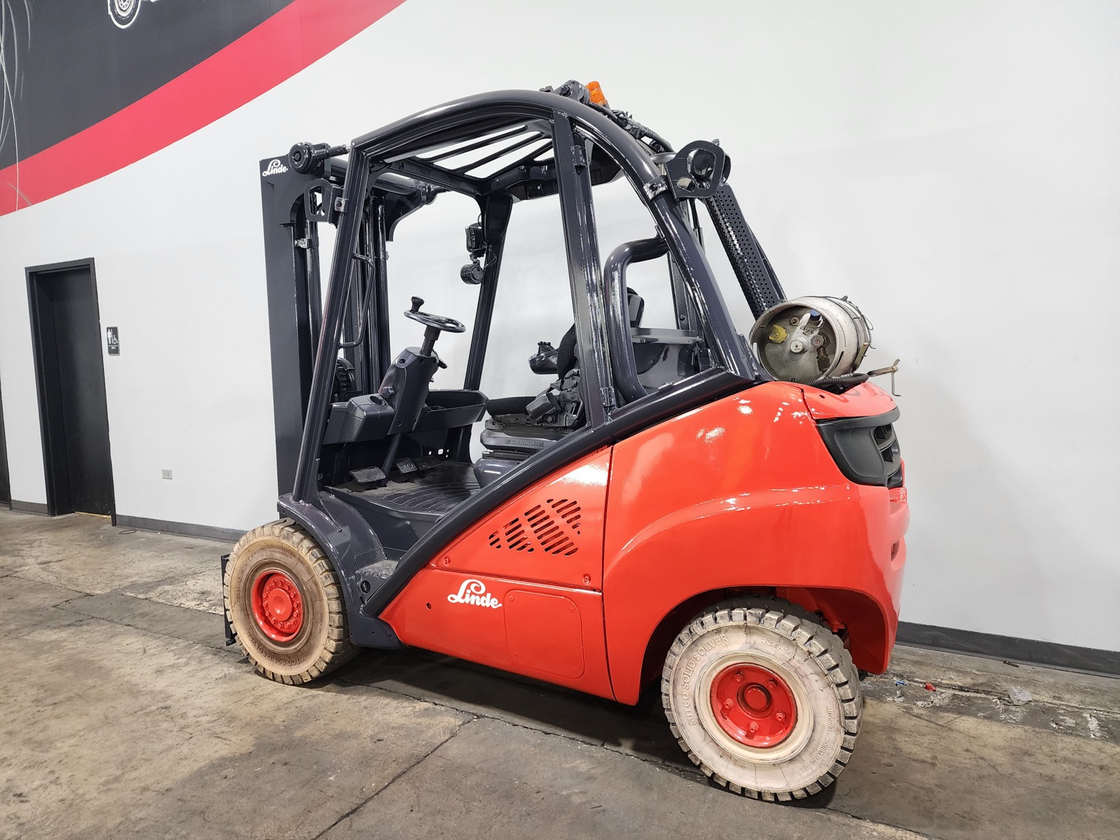 Used 2017 LINDE H25T  | Cary, IL