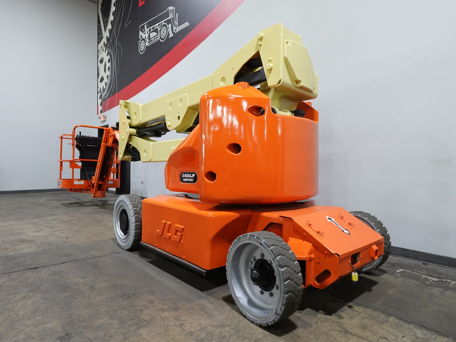 Used 2014 JLG E400AJPN  | Cary, IL