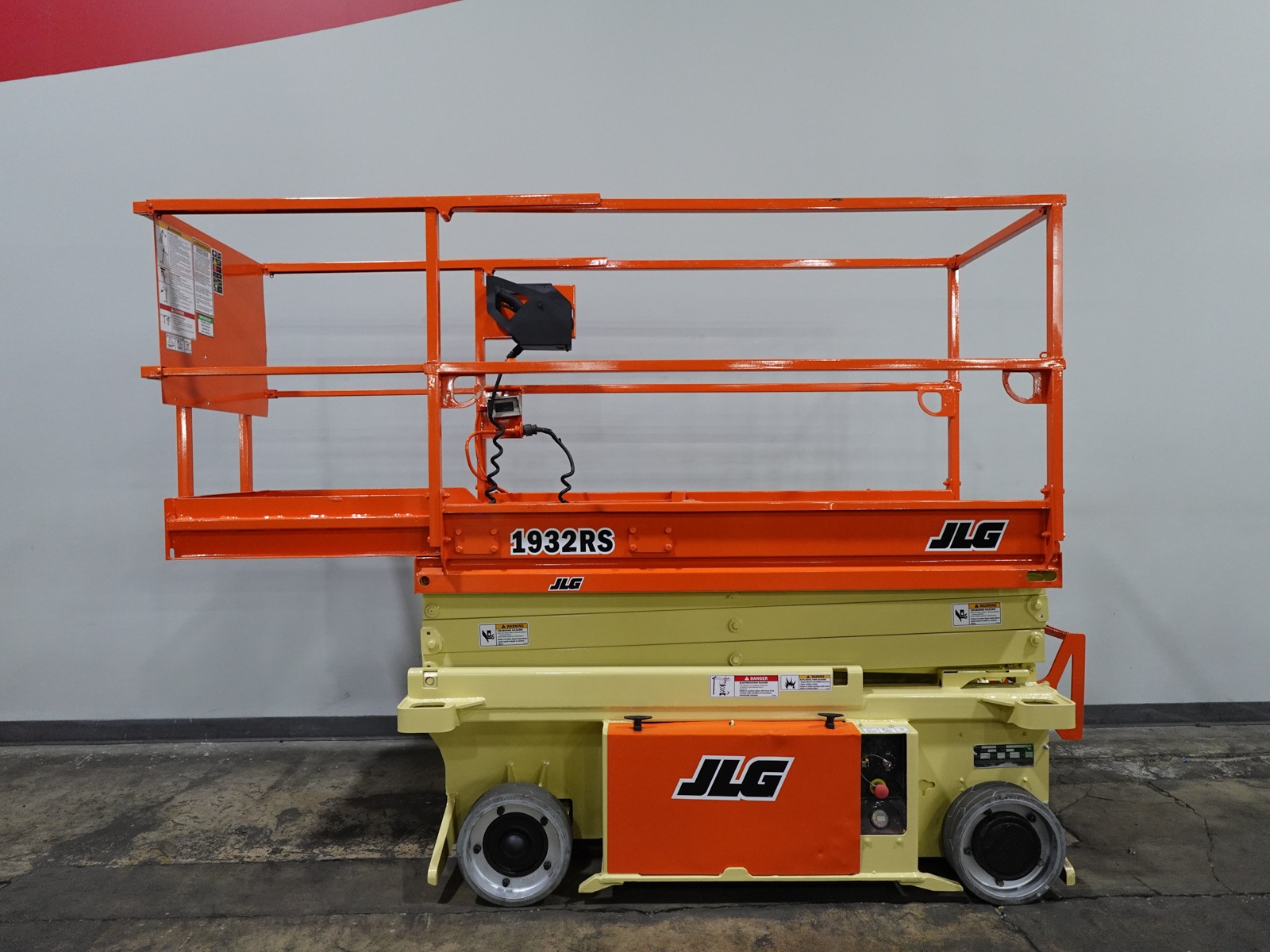 Used 2014 JLG 1932RS  | Cary, IL