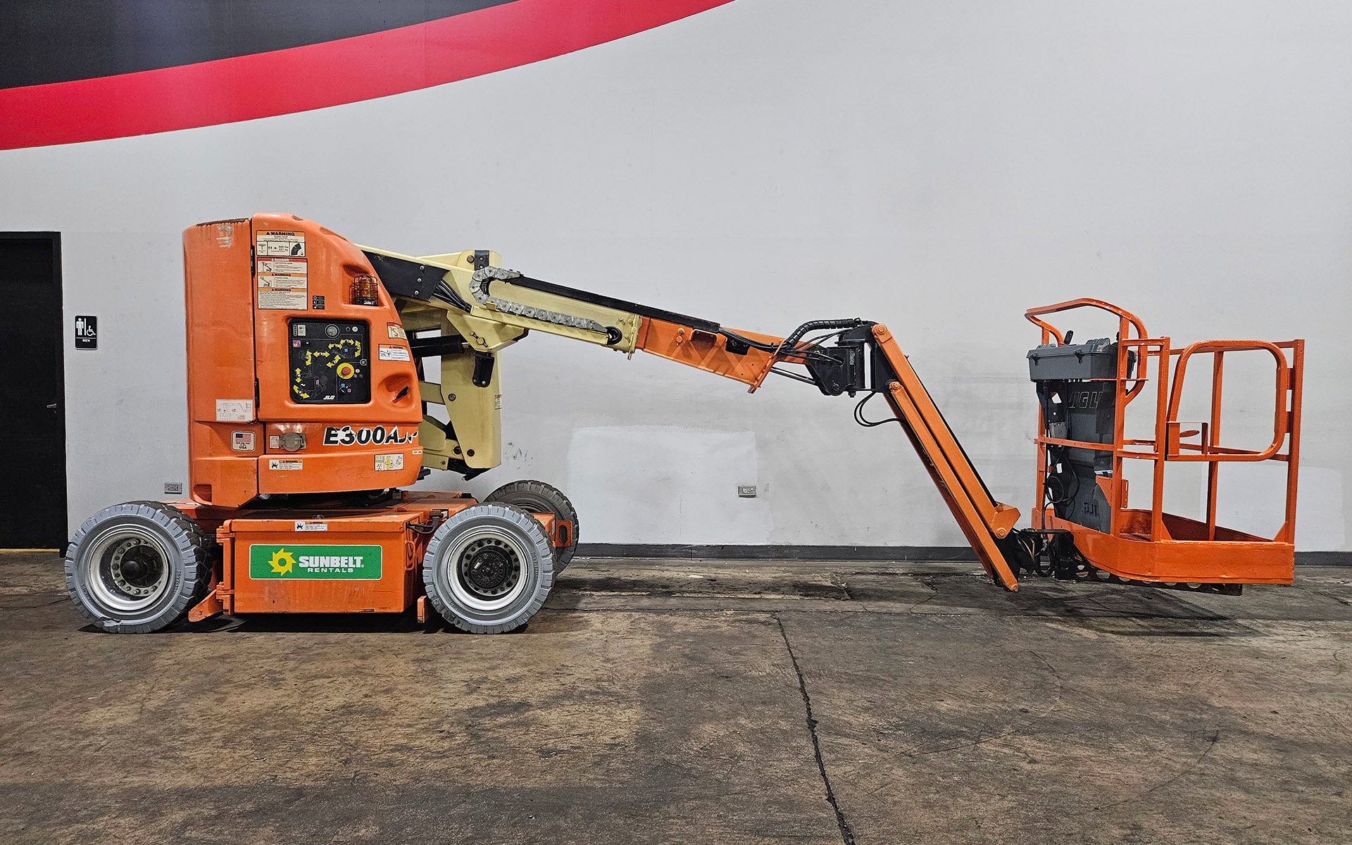 Used 2013 JLG E300AJP  | Cary, IL