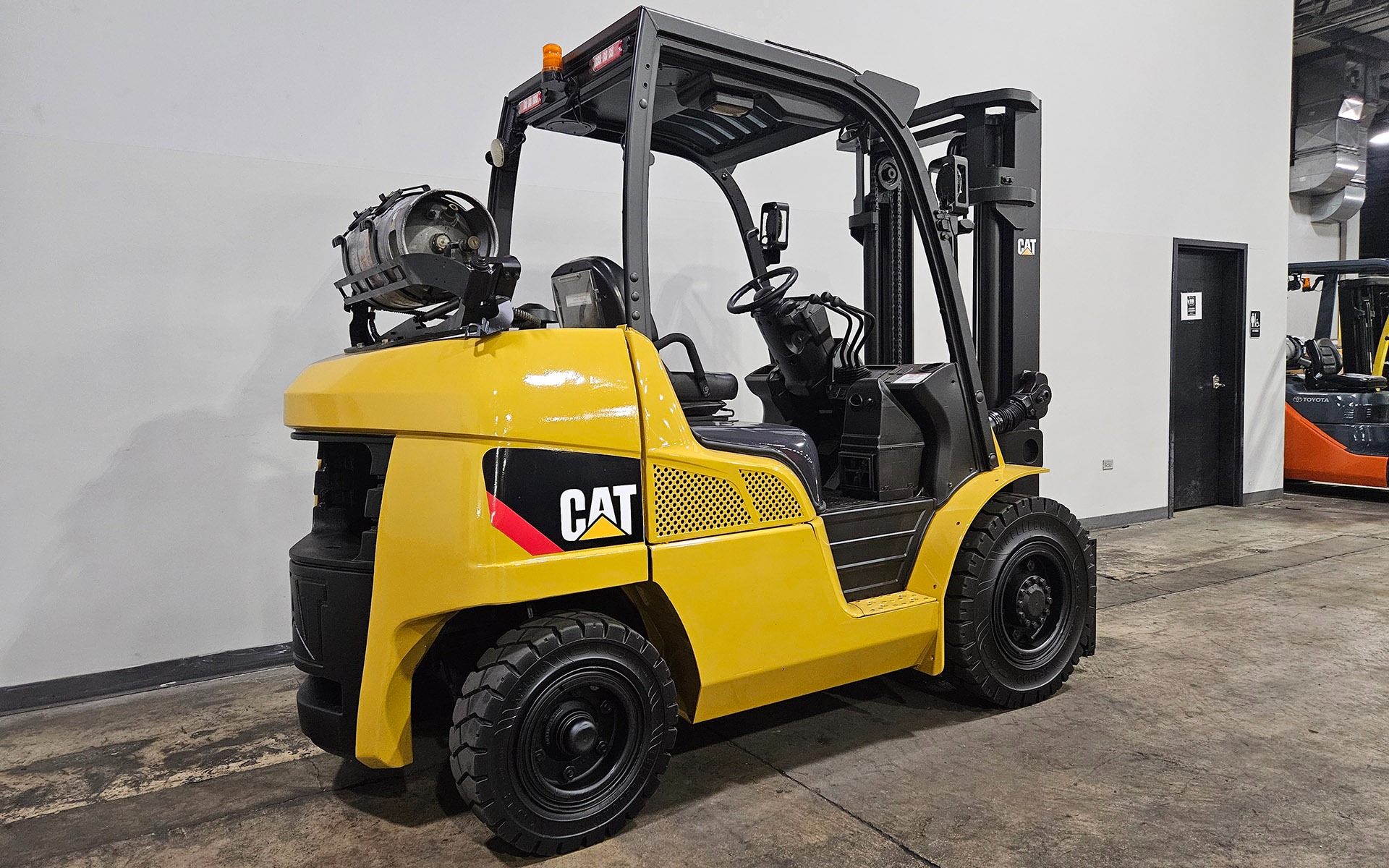 Used 2017 CATERPILLAR GP40N  | Cary, IL