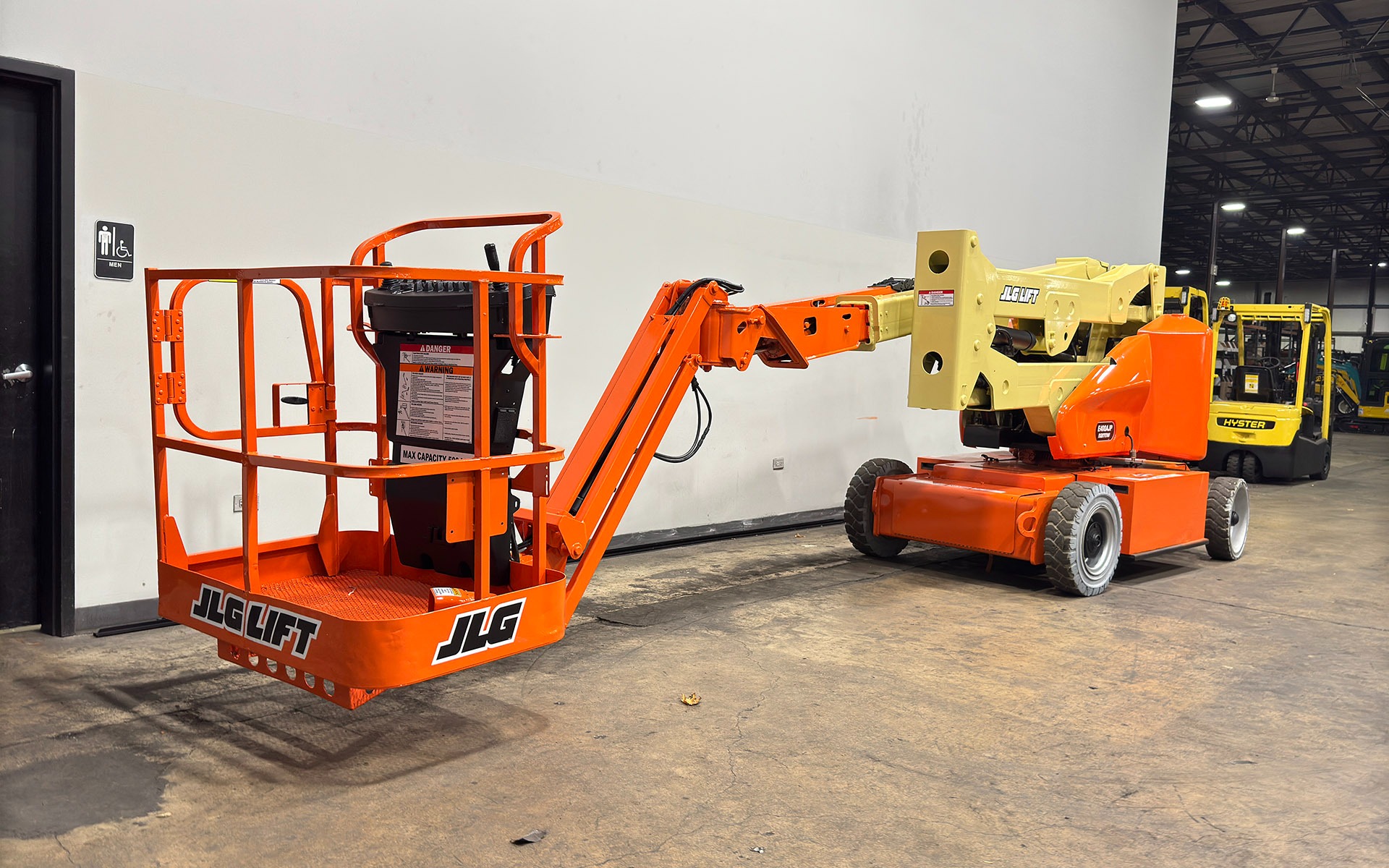 Used 2011 JLG E400AJP  | Cary, IL