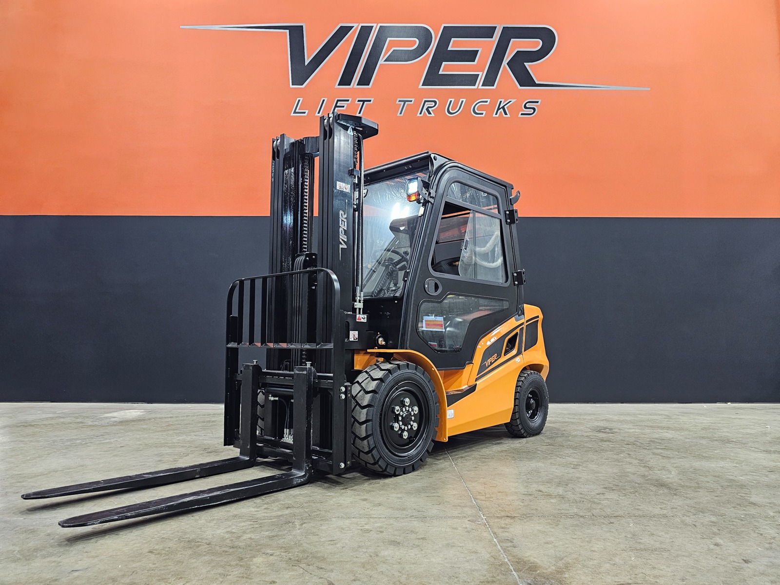 New 2025 VIPER FD35F CAB  | Cary, IL